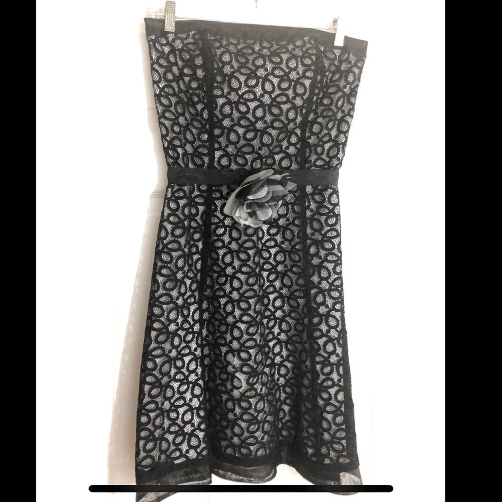White House Black Market classy eyelet overlay strapless dress flower detail